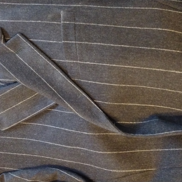 Donna Karen mostly wool , cashmere1% spandex suit - Picture 4 of 4